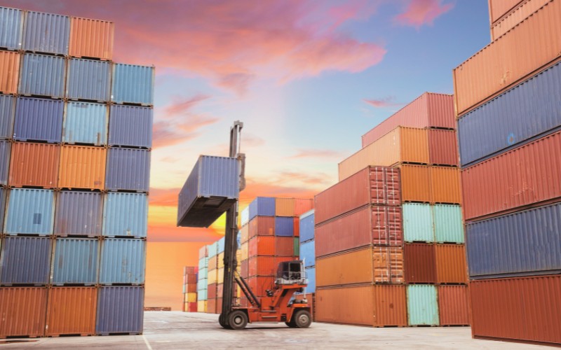 Loading container image